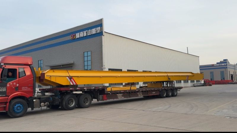 電動(dòng)葫蘆橋式起重機(jī) LH10t-27.95m 電動(dòng)單梁起重機(jī) LD5t—23.3m 制作完成，發(fā)往浙江省金華市交付客戶使用