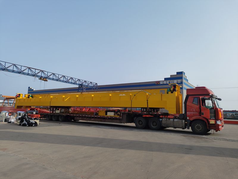 通用橋式起重機(jī)  QD32/5t—25.5m  制作完成，發(fā)往河南洛陽(yáng)交付客戶使用